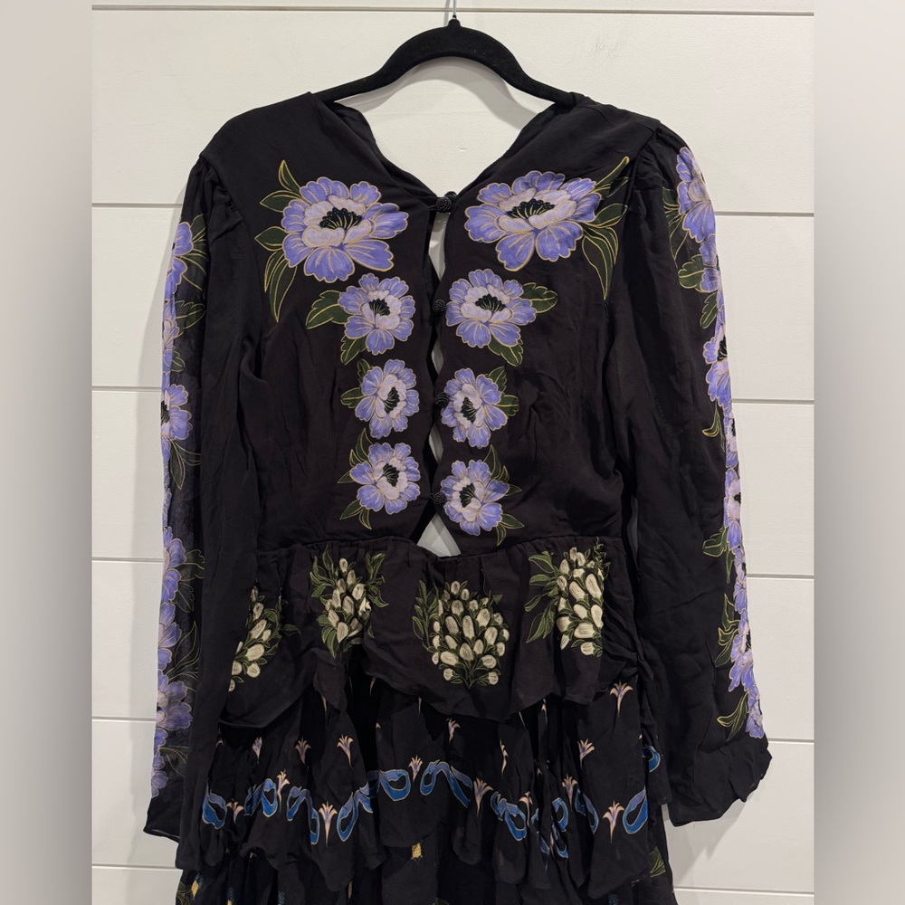 NWT Farm Rio Ruffled Tiered Printed Georgette Midi Dress Black and Purple - Picture 5 of 10